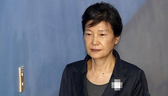 韩国政府宣布赦免朴槿惠 李明博被排除在外