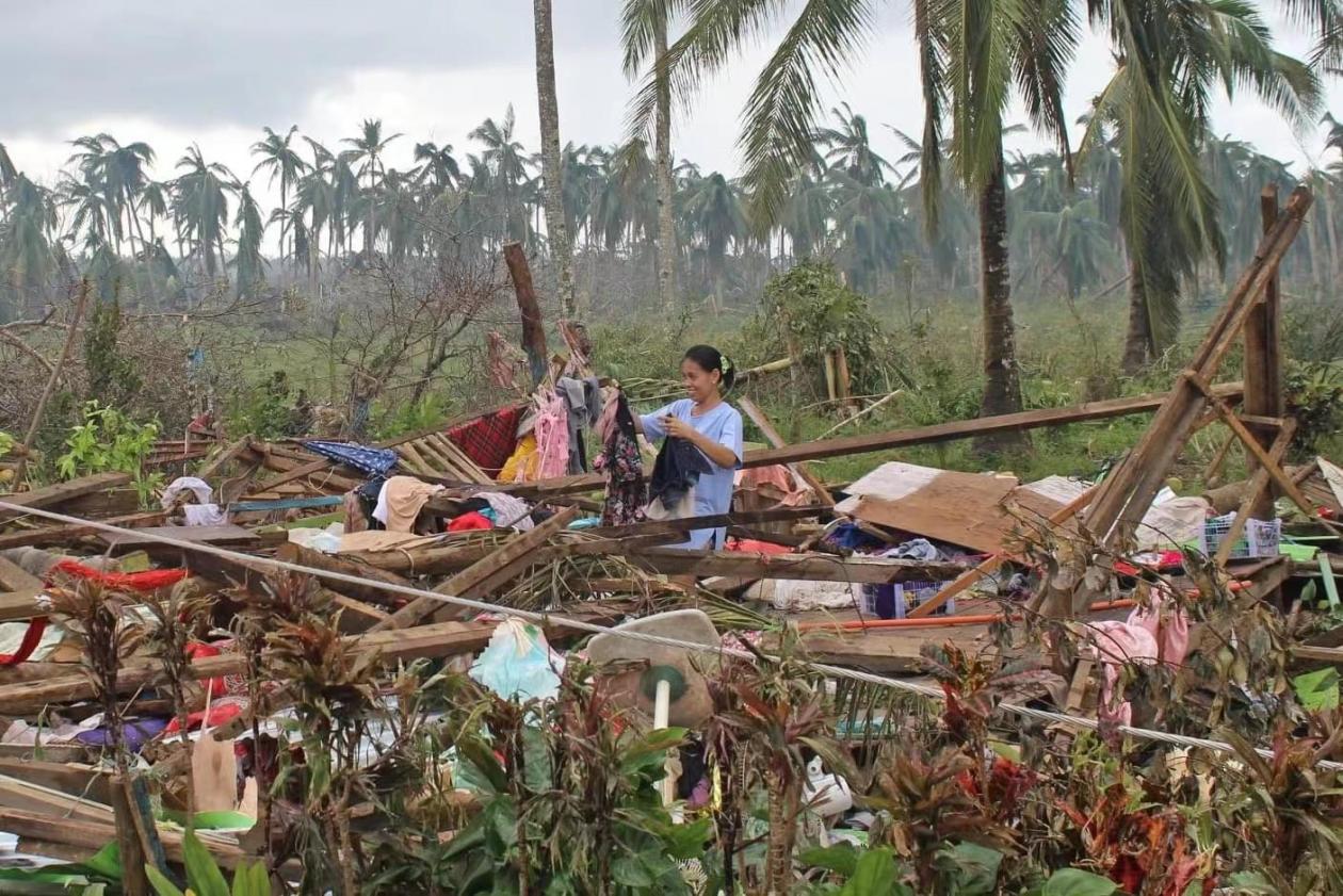 亚行批准200万美元捐款为菲律宾台风灾区提供人道主义援助